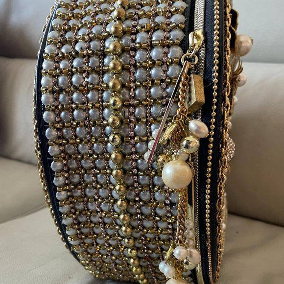 Stunning Upcycled Large Round Faux Patent Leather Handcrafted Handbag - Picture 8 of 12